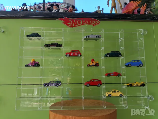 Hot Wheels  стелаж , предназначен за 48 колички .  →
		Обява 48087818