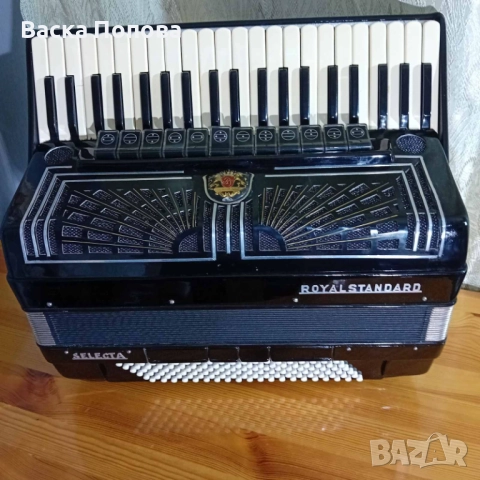 Акордеон ROYAL STANDART-Selecta..Акустичен 2+2.Професионален. →
		Обява 52142886