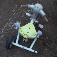 Детско колело триколка за части или ремонт, снимка 2 - Детски велосипеди, триколки и коли - 22650710