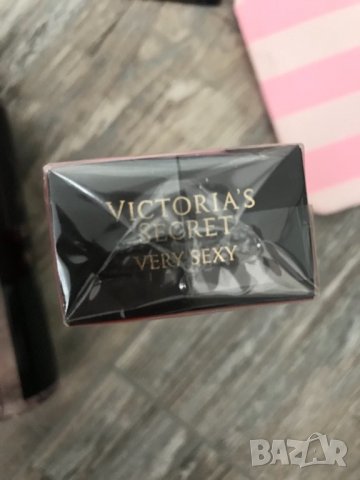 Парфюм - Bombshell by Victoria’s Secret -Оригиналeн, снимка 6 - Романтични подаръци - 25863949