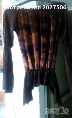 Ефектна блуза, снимка 1 - Блузи с дълъг ръкав и пуловери - 22923003