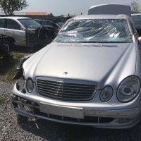 Mercedes E class 2.2cdi на часги, снимка 1 - Автомобили и джипове - 21907854