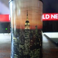 " Ню Йорк ' - цилиндрична касичка от метал , снимка 1 - Други стоки за дома - 21004529