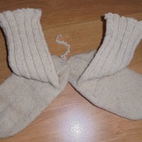 Вълнени чорапи и терлици домашно плетени от 100 % истинска вълна, снимка 10 - Спортна екипировка - 21073013