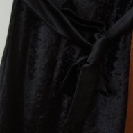 малка черна рокля от кадифе, снимка 5 - Рокли - 15015067