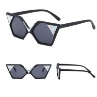 Слънчеви очила код 888, снимка 1 - Слънчеви и диоптрични очила - 24830824