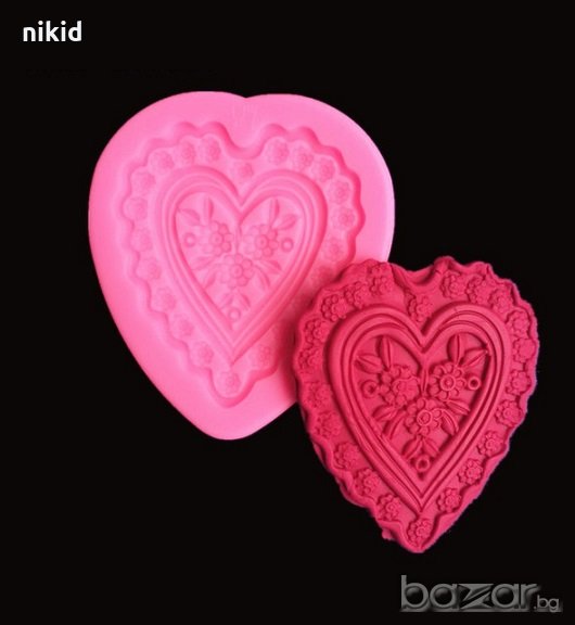 Голямо релефно сърце с рамка дантела и цветя силиконов молд форма фондан украса мъфини торта, снимка 1