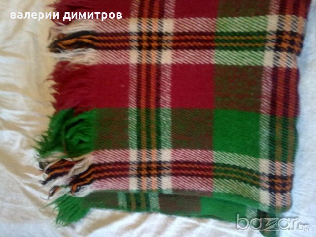 родопски одеала вълна,уредба саньо,ретро микрофони и други, снимка 2 - Олекотени завивки и одеяла - 19214057