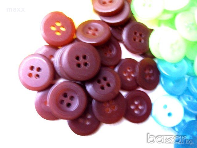 Копчета пластмаса 20 мм с 4 дупки , снимка 14 - Други - 21274986