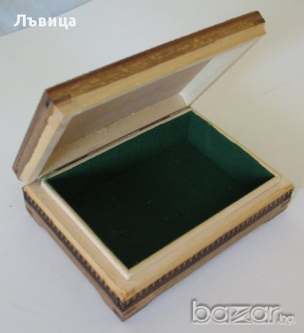 Красива сувенирна кутия с български мотиви, снимка 4 - Подаръци за юбилей - 14678574