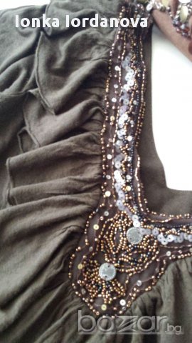 Кафява блуза с камъни, размер М, снимка 3 - Блузи с дълъг ръкав и пуловери - 18086319
