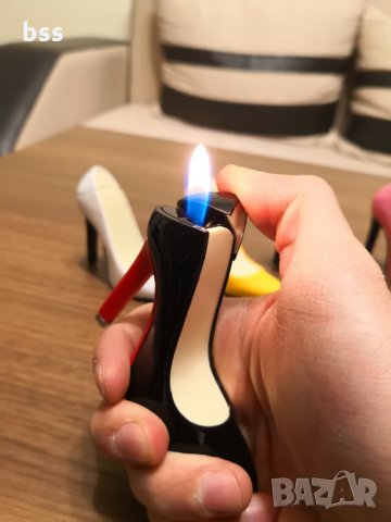 Запалка във формата на дамска обувка, снимка 2 - Запалки - 7384844