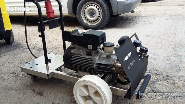 Водоструйка Керхер HD 1000 Si, снимка 7 - Парочистачки и Водоструйки - 18613146