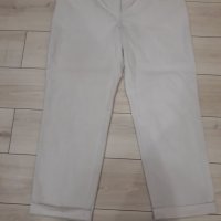 Бял дамски панталон марка Роси 7/8, снимка 1 - Панталони - 23455226