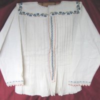 19 век Фолк Арт Дамска Блуза ръчно бродирана, снимка 1 - Антикварни и старинни предмети - 25947214