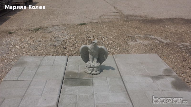 Бетонен орел малък, снимка 1
