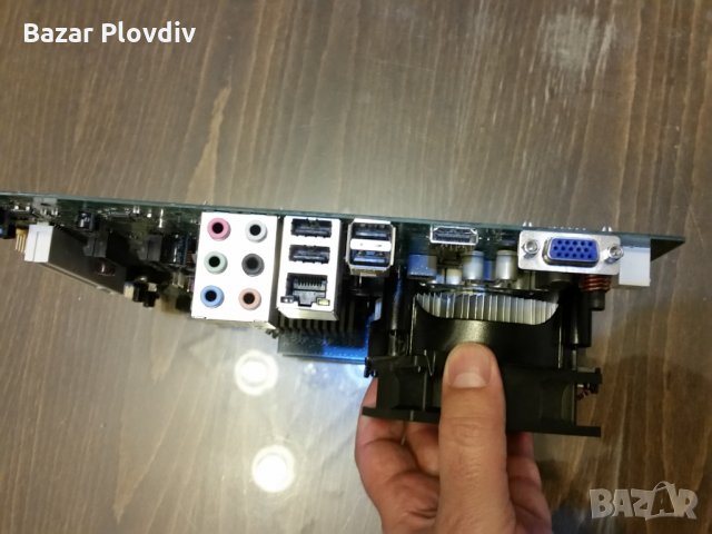 Продавам компютър DELL inspiron 560 на части, платка, процесор, памет, снимка 2 - Дънни платки - 24133085