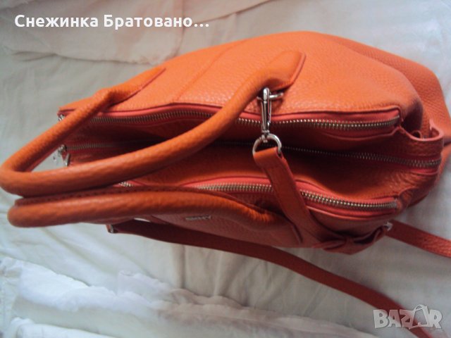 Голяма чанта на D K N Y - DONNA KARAN , снимка 3 - Чанти - 22905384