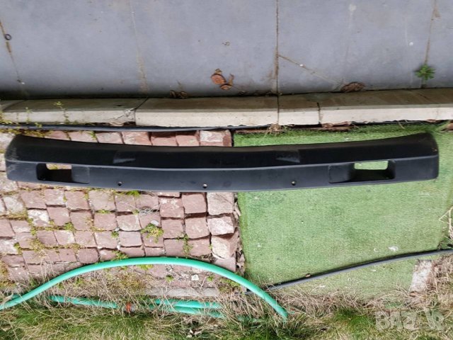 За под бронята за BMW E 30, снимка 2 - Части - 24849400