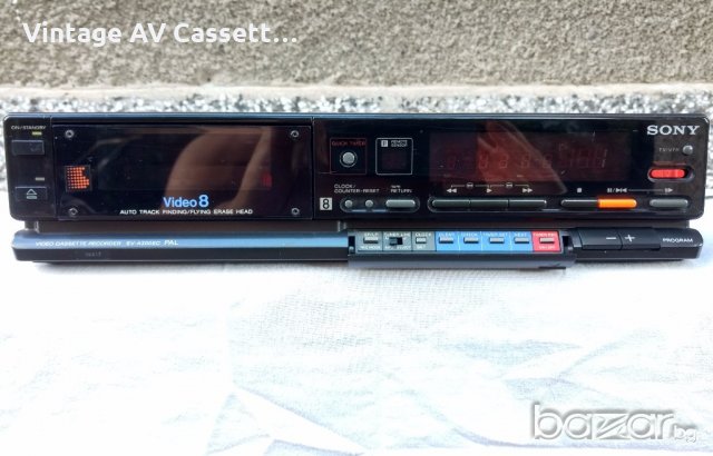 Продавам Video 8 Видеорекордер Sony EV-A300EC, снимка 3 - Плейъри, домашно кино, прожектори - 19223405