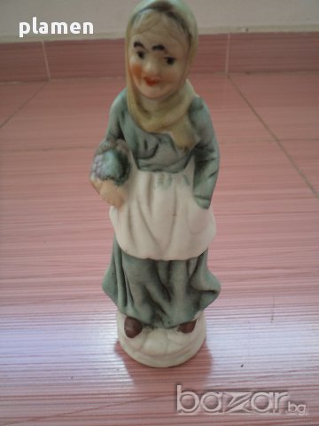 Английска порцеланова статуетка жена, снимка 1