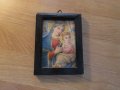Стара икона богородица, Дева Мария с младенеца в дървена рамка . , снимка 1 - Антикварни и старинни предмети - 26162346