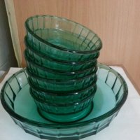 Стъклени купи цветно зелено стъклостъкло , снимка 1 - Антикварни и старинни предмети - 26070012