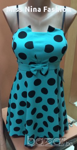 Кукленска рокля на точки в зелено