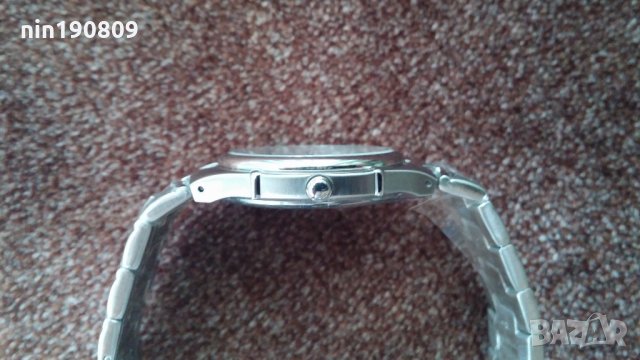 Часовник Fossil,в кутия, снимка 7 - Други - 21902216