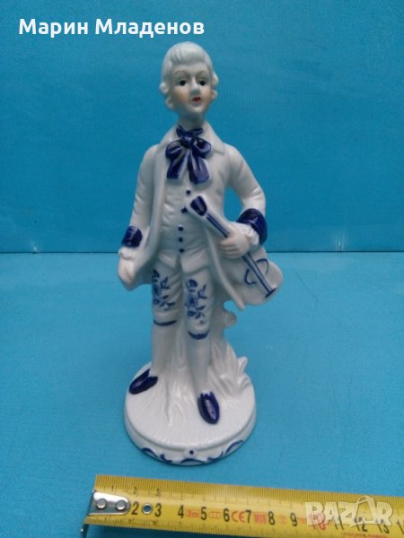 Порцеланова статуетка музикант, снимка 1