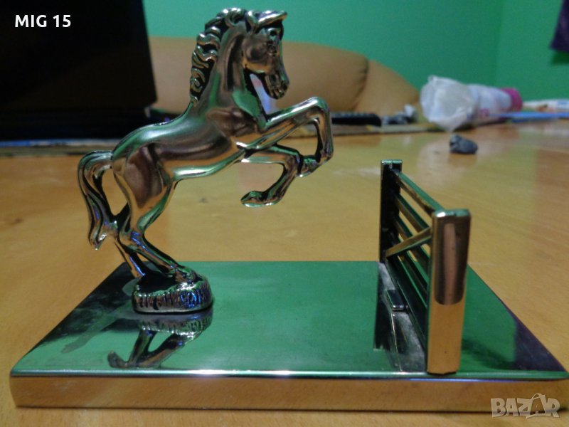 Посребрена метална фигура, снимка 1