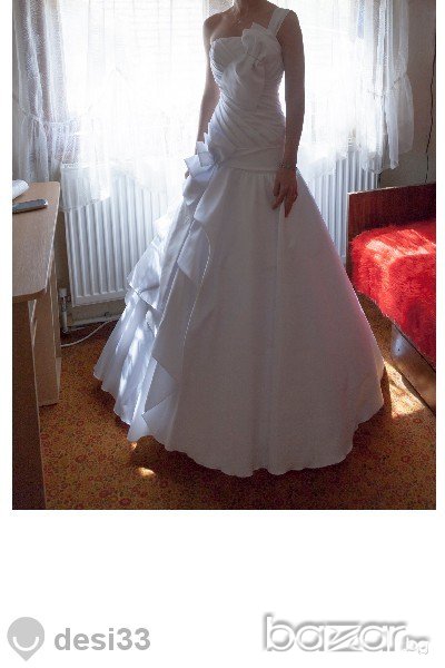 Бутикова булчинска рокля, снимка 1