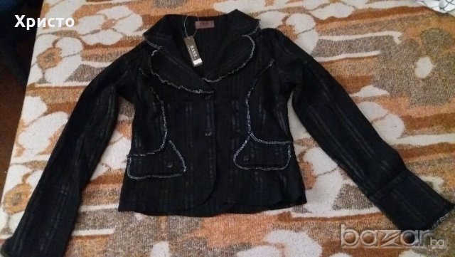 Продавам дамско сако ново