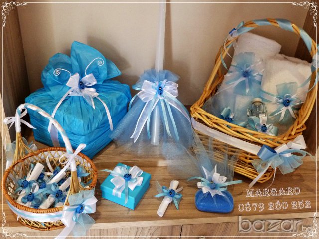 Комплект за кръщене в синьо с калинки, снимка 1 - Подаръци за кръщене - 17203675