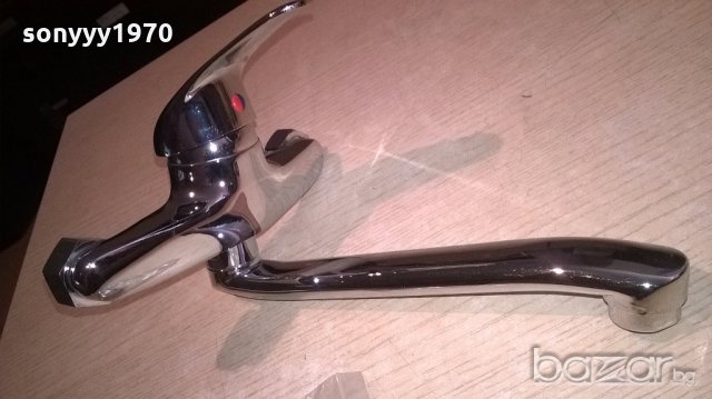 смесител за стена с чучур 23см-нов