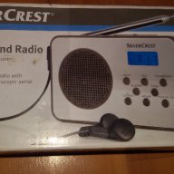 Малко радио Silver Crest, слушалки, часовник, будилник - немско - нови!!!, снимка 1 - Радиокасетофони, транзистори - 15637411