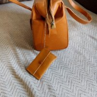 Стара кожена дамска чанта #2, снимка 6 - Антикварни и старинни предмети - 20669837
