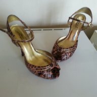 Много елегантни летни обувки , снимка 1 - Дамски обувки на ток - 15289595