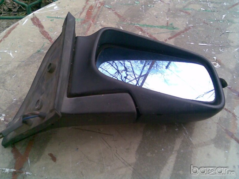Дясно огледало за БМВ Е30., снимка 1