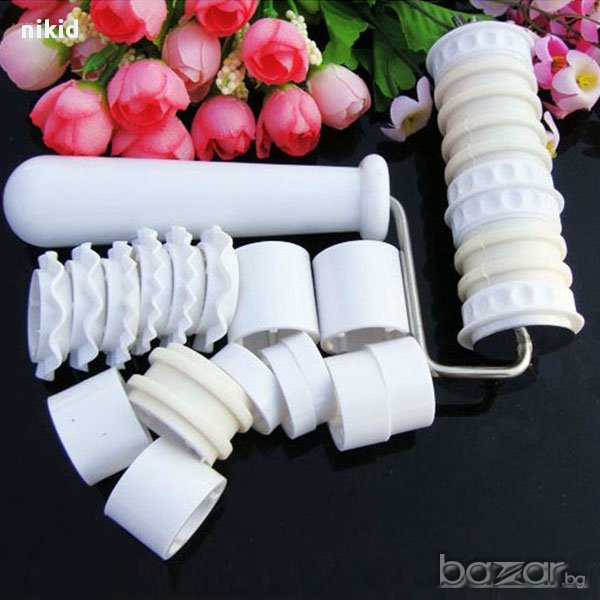 нож валяк за тесто пай нож с много приставки резец за ленти ролков декоратор , снимка 1