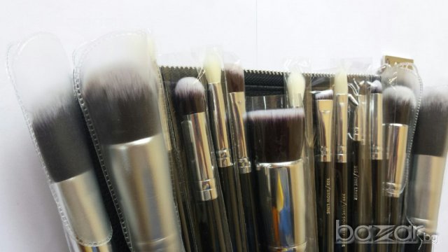 15 бр. оригинални маркови луксозни немски четки за грим ZOEVA, COMPLETE SET!, снимка 14 - Декоративна козметика - 19338706