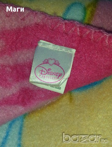 Поларено одеало с ръкави "Принцеси", снимка 4 - Спално бельо и завивки - 12589888