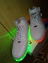 НОВИ Дамски светещи маратонки с лед светлини в подметката, снимка 3