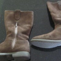 Пролетни ботуши Clarks UK 2,5  EUR 35, естествен велур, снимка 5 - Детски обувки - 24812084