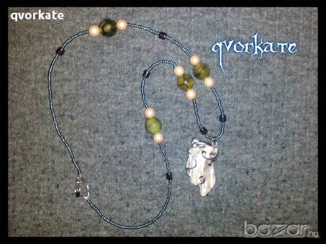 Колие с висулка, снимка 2 - Колиета, медальони, синджири - 16145507