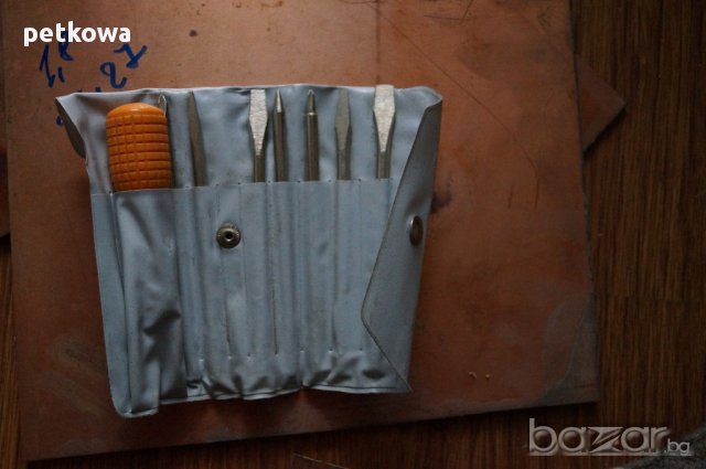 български отвертки комплект СТАРИЯ МАТЕРИАЛ, снимка 1