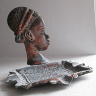 стар Пепелник статуетка бюст негър метал с пирамиди, Африка, снимка 4 - Антикварни и старинни предмети - 16515252