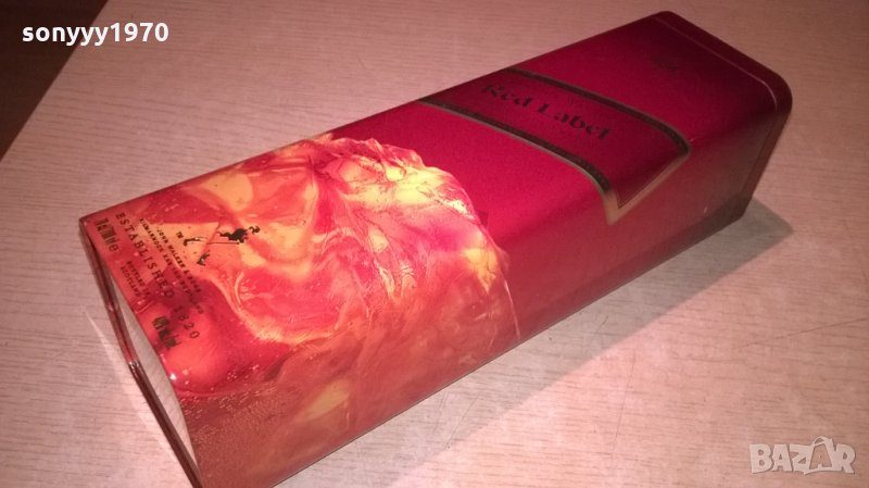 поръчана-johnnie walker-red label-метална кутия от уиски, снимка 1