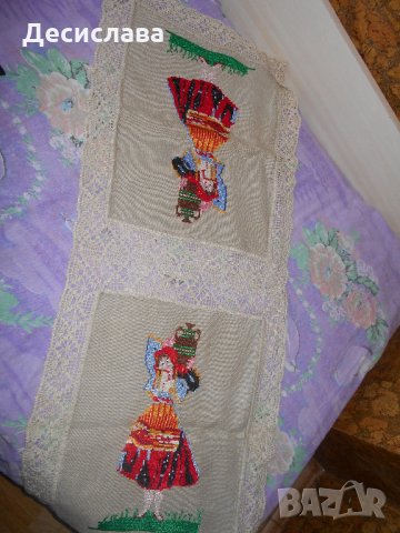 Уникално каре ръчна изработка бродерия!, снимка 2 - Антикварни и старинни предмети - 25960380