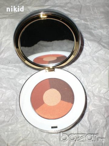 палитра с 4 цвята сенки за очи Lancaster ланкастър, снимка 1 - Декоративна козметика - 9751640